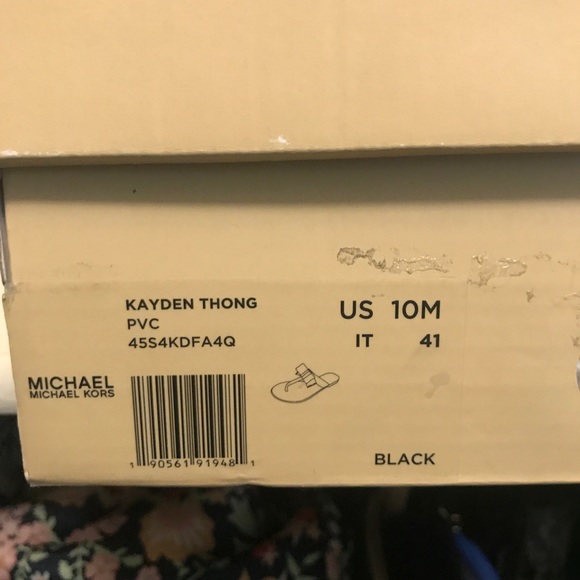 Michael Kors Flip Flops - Picture 3 of 3